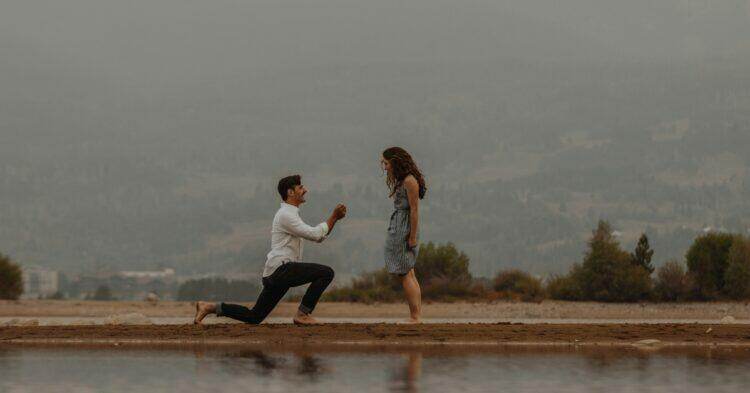Proposal (Unsplash | Taylor Brandon)