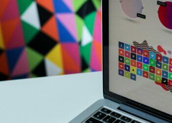Design on laptop (Unsplash | NordWood Themes)