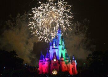 Magic Kingdom fireworks (Unsplash | Jaime Creixems)