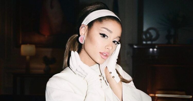 instagram | @arianagrande](https://www.instagram.com/p/CIL3u1qFUZS/)