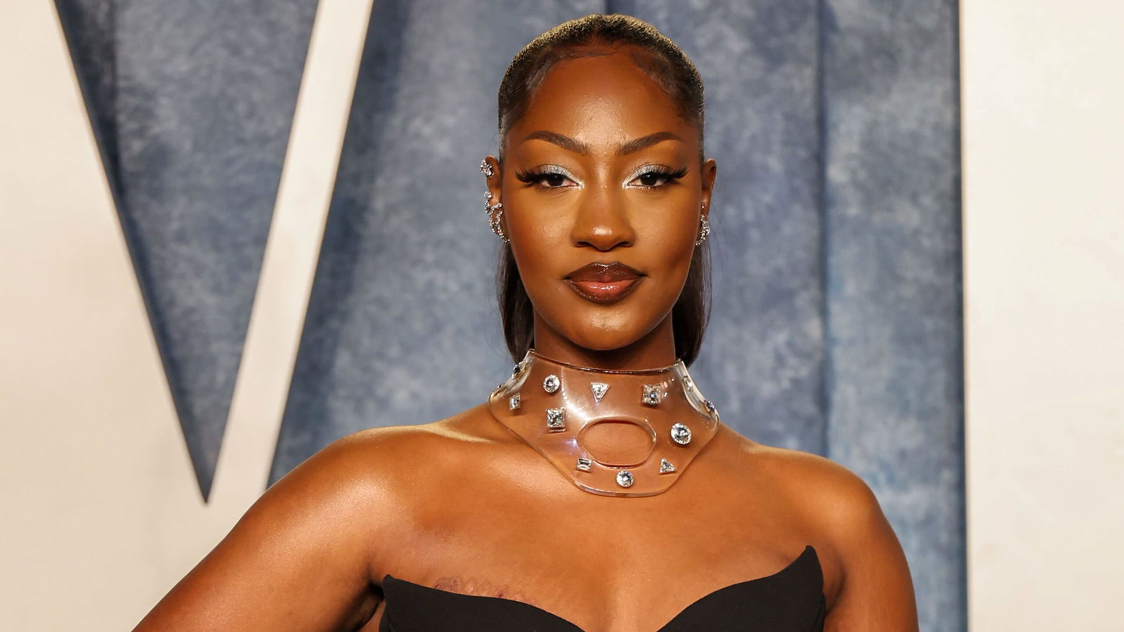 Tems’ Oscar Controversy – How A Dress Overshadowed The 2023 Awards – Diply