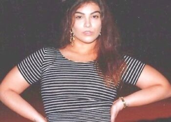 Image of woman (Instagram | @nadiaaboulhosn)