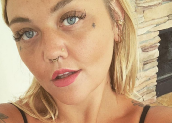 Instagram | @elleking