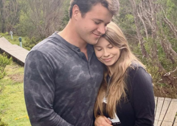 Instagram | @bindisueirwin