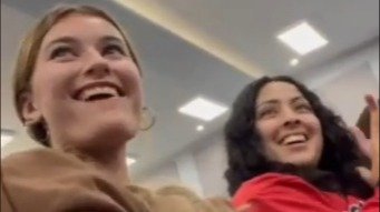 TikTok | @anastasiaskits