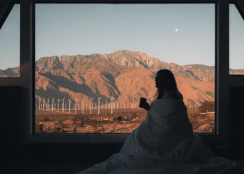 Unsplash | Karsten Winegeart