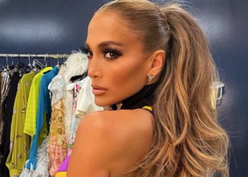 Instagram | @jlo