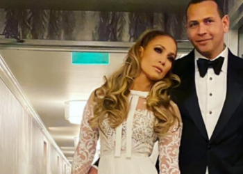 Instagram | @jlo