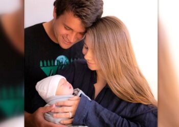 Instagram | @bindisueirwin