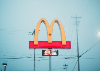 Unsplash | Erik Mclean