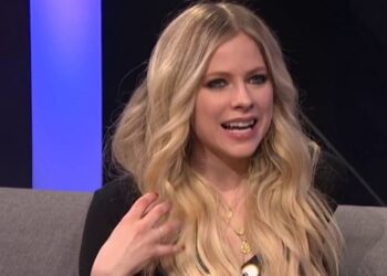YouTube | Avril Lavigne Fan Club in Taiwan