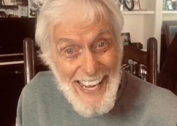 instagram | @official_dick_van_dyke