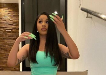 Instagram | @iamcardib