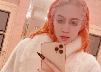 Instagram | @grimes