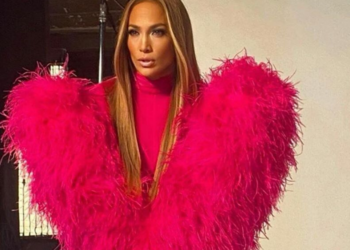 Instagram | @jlo