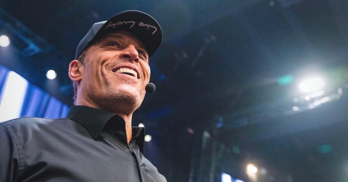 Instagram | @tonyrobbins