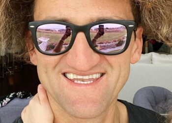 Instagram | @caseyneistat