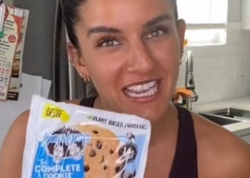 TikTok | @lauraghiacy