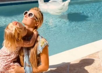 Instagram | @parishilton