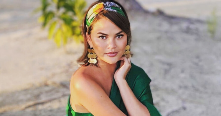 Instagram | @chrissyteigen