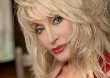 Instagram | @dollyparton