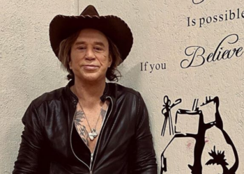 Instagram | @mickey_rourke_