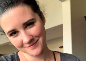 Facebook l Julie Burton / Writer