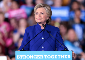 Wikimedia Commons | https://upload.wikimedia.org/wikipedia/commons/4/45/Hillary_Clinton_%2830464634590%29.jpg