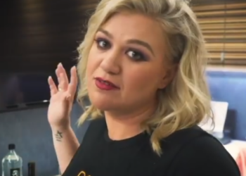 Instagram | @kellyclarkson