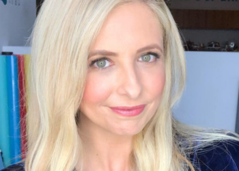 Instagram | @sarahmichellegellar