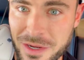 Instagram | @zacefron