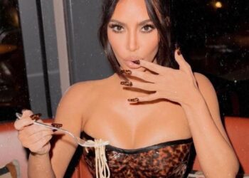 Instagram | @kimkardashian