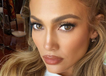 Instagram | @jlo