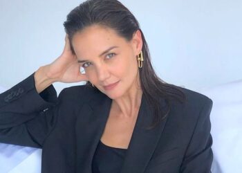 Instagram | @katieholmes212