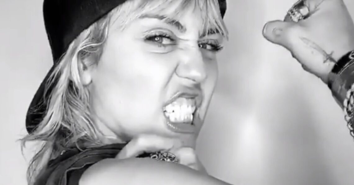 Instagram | @mileycryus