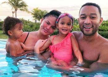 Instagram | @chrissyteigen