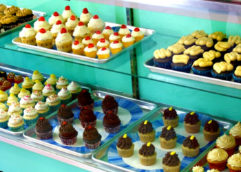 Facebook | Rays Boozy Cupcakes Etc