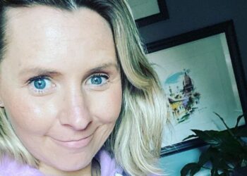 Instagram | @beverleymitchell