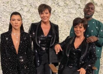 Twitter | @enews