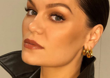 Instagram | @jessiej