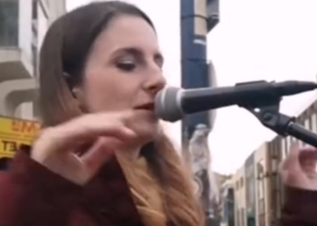 TikTok | @samanthalloydmusic