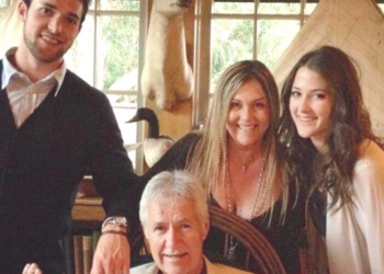 Instagram | @nickytrebek