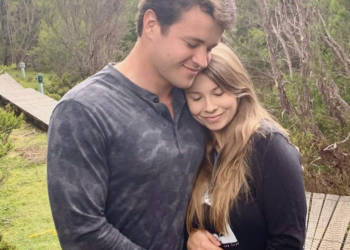 Instagram | @bindisueirwin