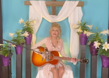 Instagram | @dollyparton
