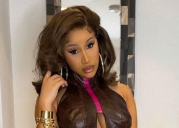 Instagram | @iamcardib
