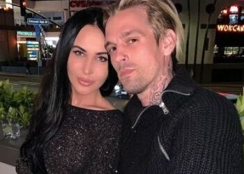 Instagram | @aaroncarter