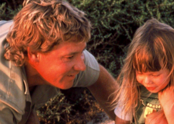 Twitter | @BindiIrwin