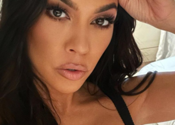 Instagram | @kourtneykardashian