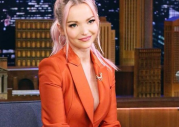 Instagram | @dovecameron