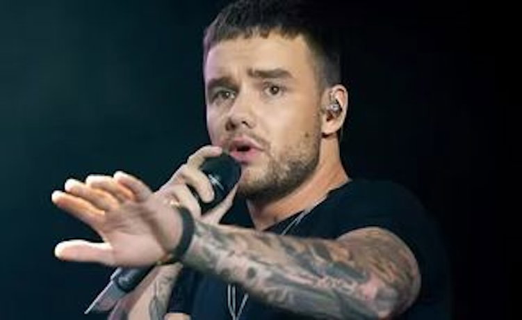 Liam Payne performing
